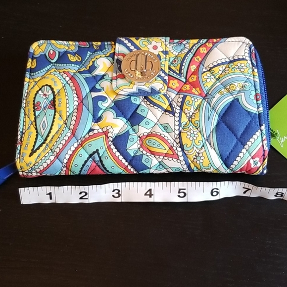 💙VERA BRADLEY💙Marina Paisley Turn Lock Wallet in Cotton/NWT - Picture 4 of 5
